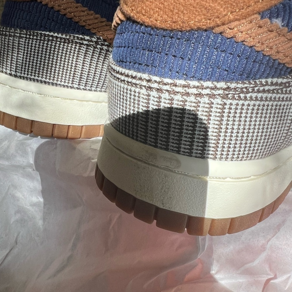 Nike Dunk Low Premium in Tweed Corduroy In Size Women’s Size 9 Men’s 7.5 - Picture 13 of 15